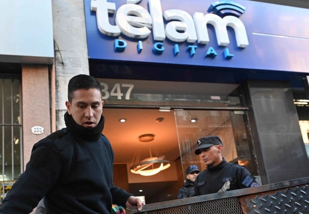 Télam